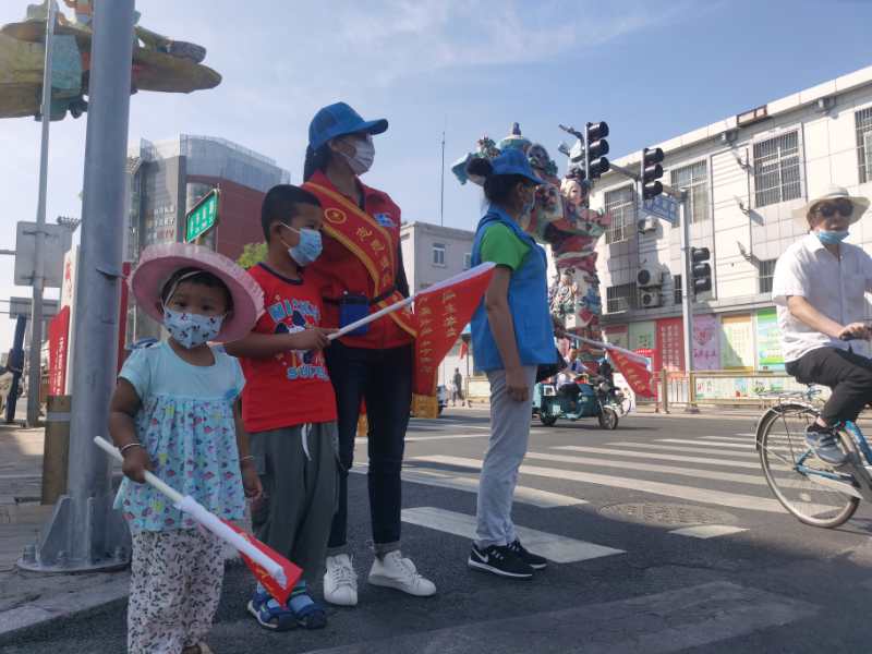 <strong>男操女摸胸操逼爽死了视频</strong>